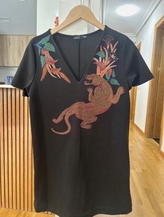 Vestido Zara Negro Bordado Pantera