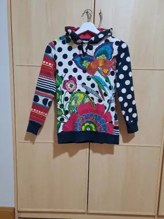 Sudadera Desigual niña capucha estampada