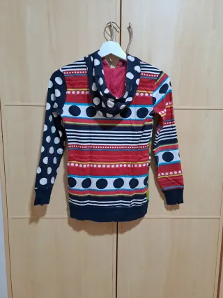 Sudadera Desigual niña capucha estampada