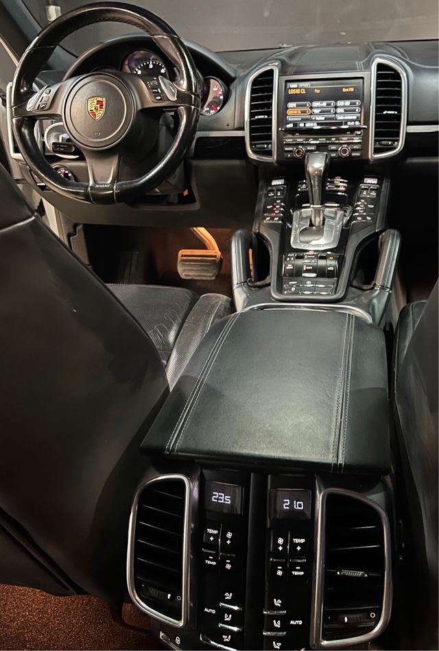 Porsche Cayenne *1 Año Garantia*