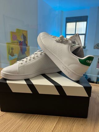 Zapatillas Adidas Advantage Blancas y Verdes
