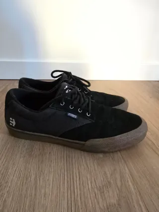 Zapatos Etnies Negros y Marrones