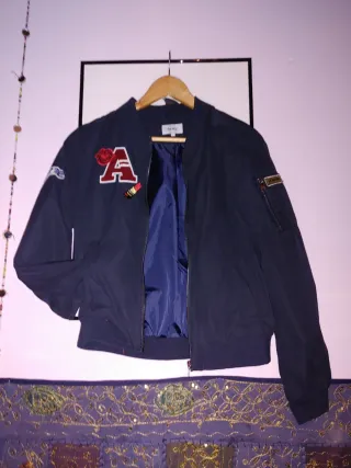 Cazadora bomber Only negra