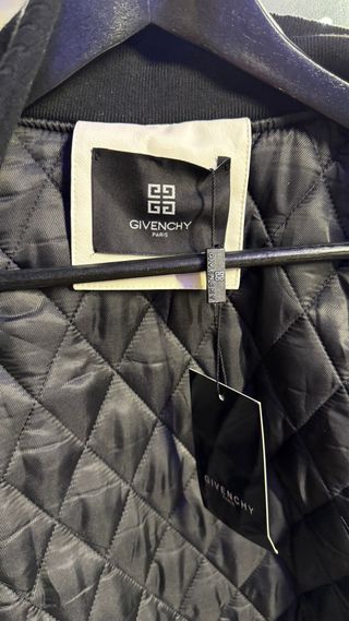 Chaqueta Givenchy Negra y Blanca