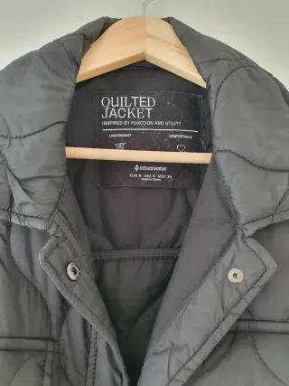 Parka negra acolchada