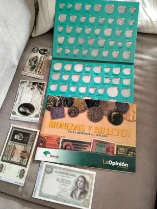 Álbum Monedas y Billetes La Opinión Málaga