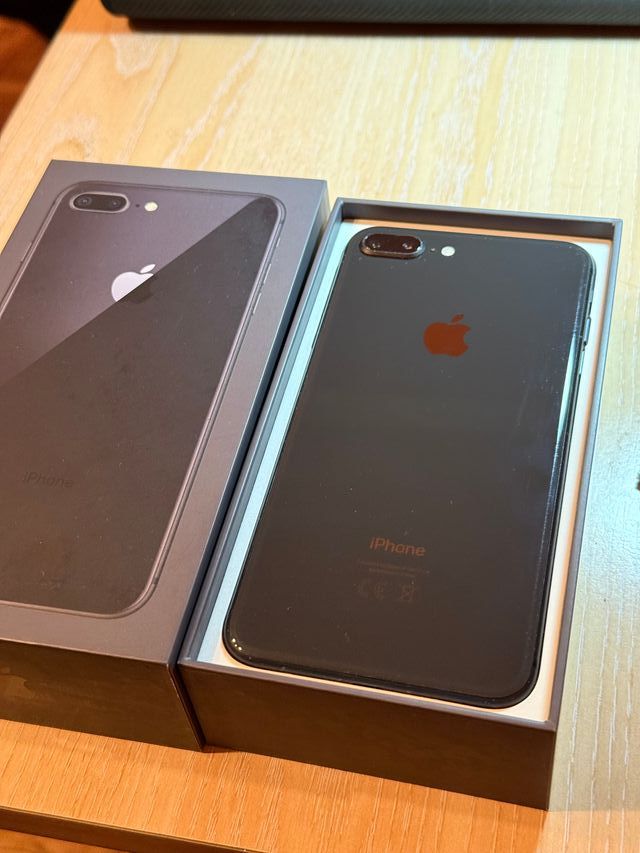 iPhone 8 Plus 64GB Nero