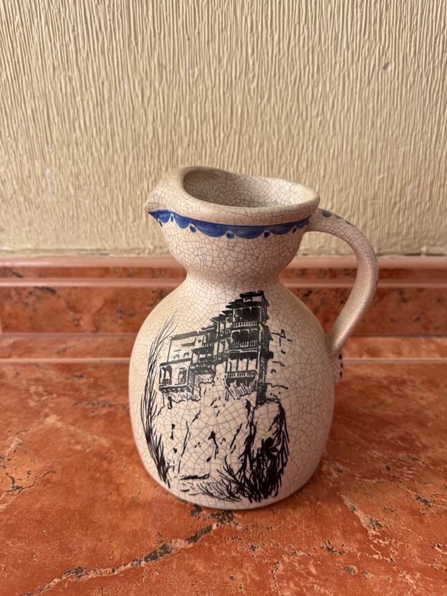 Vaso di ceramica di Cuenca