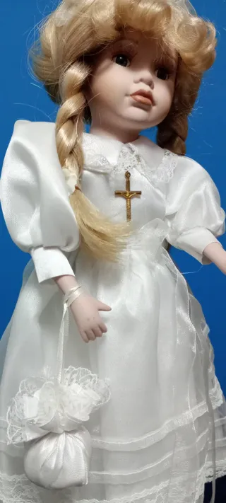 Muñeca de comunión porcelana