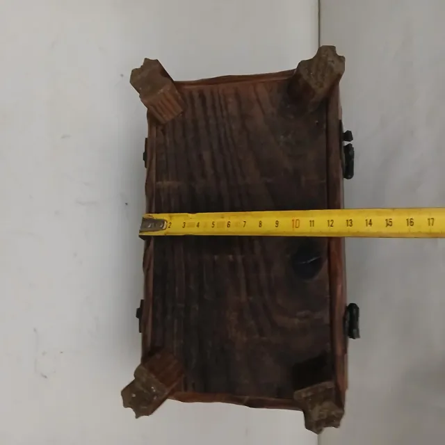 Scatola Artigianale in Legno e Metallo