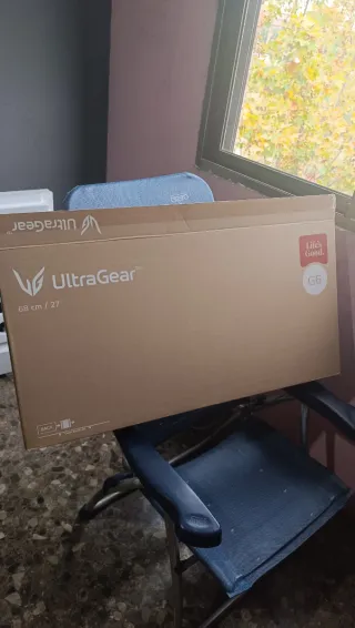 Monitor LG Ultragear Negro/Gris