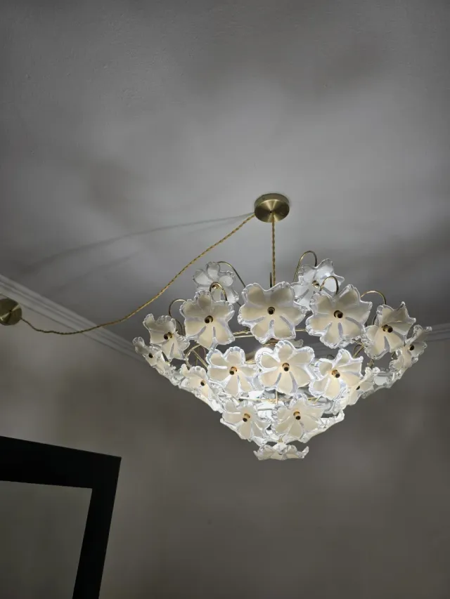 Lampada da soffitto floreale in cristallo e metallo