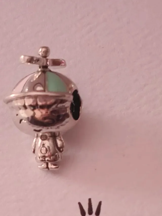 Charm Pandora Niño
