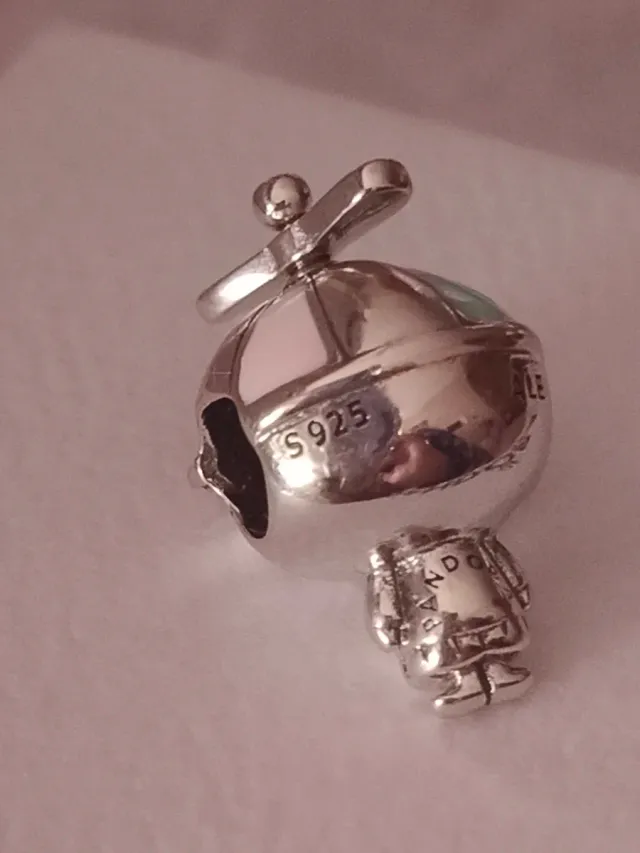 Charm Pandora Niño