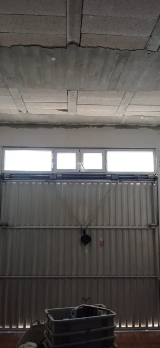 Altillo ventana más rejas