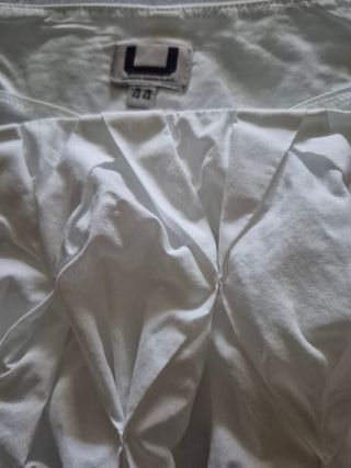 Blusa blanca U. talla 44