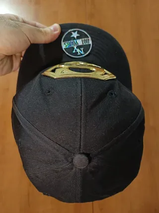 Gorra New Era Superman original broche strapback.