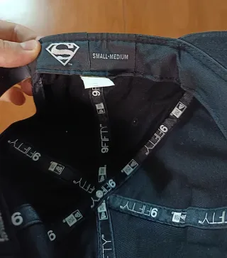 Gorra New Era Superman original broche strapback.