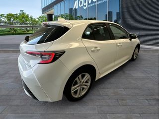 Toyota Corolla 125H Business E-CVT 90 kW (122 CV)