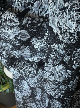 Abrigo de fiesta plateado y negro