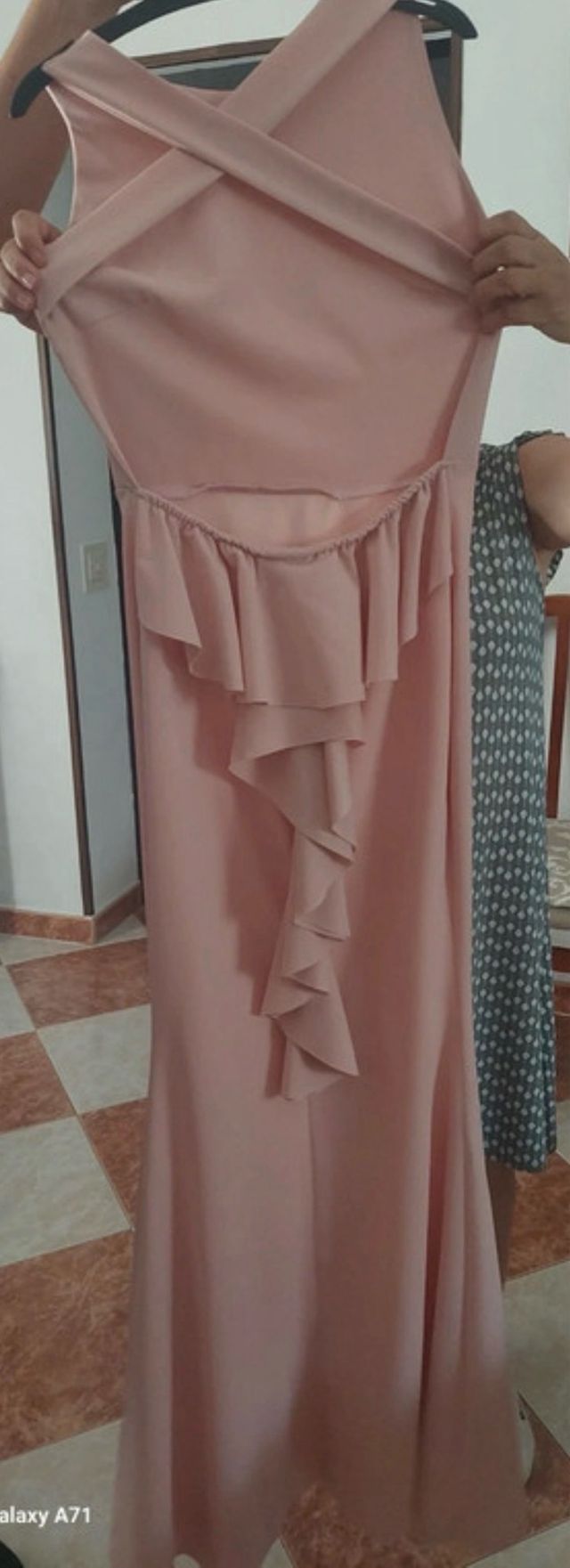Vestido de fiesta rosa cruzado