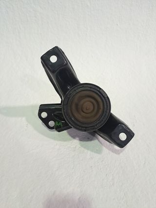 SOPORTE MOTOR HYUNDAI TUCSON (2)