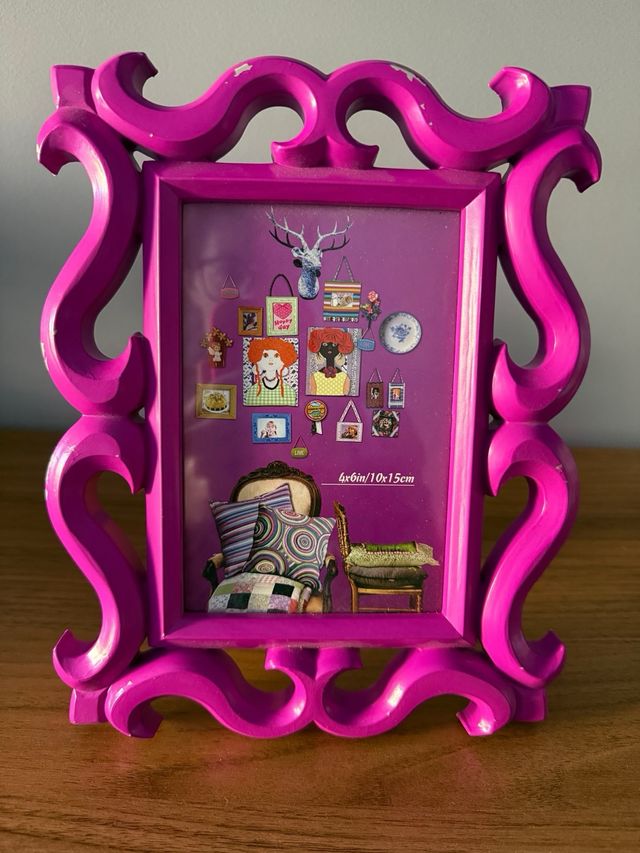 Marco de fotos fucsia decorativo
