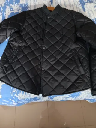 Chaqueta acolchada negra sin estrenar