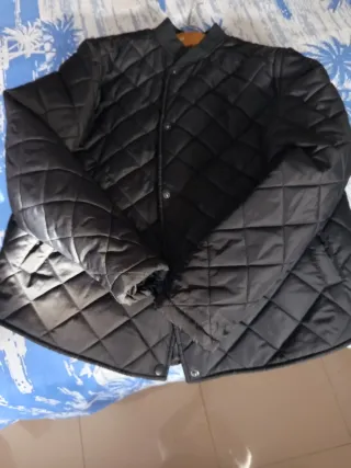 Chaqueta acolchada negra sin estrenar