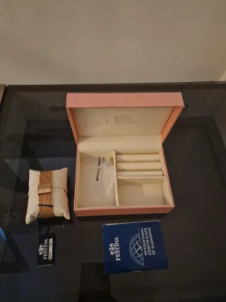 Reloj Festina Dorado y negro