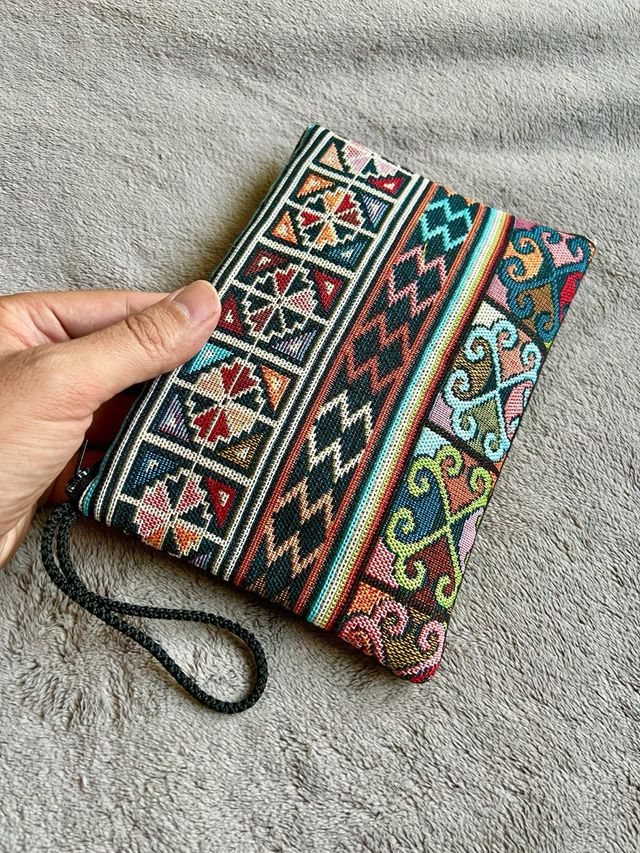 Neceser, cartera, bolsita tribal