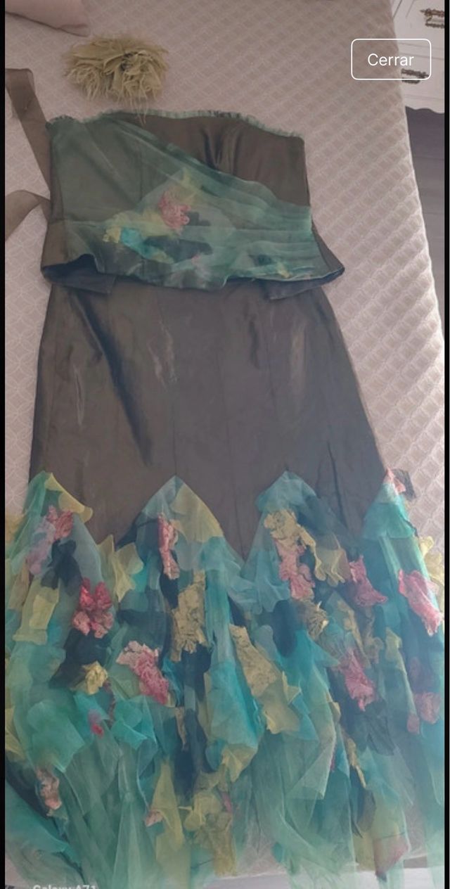 Vestido de fiesta verde y multicolor