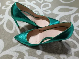 Tacones de salón, verde metalizado