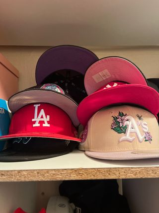 Gorras de béisbol variadas
