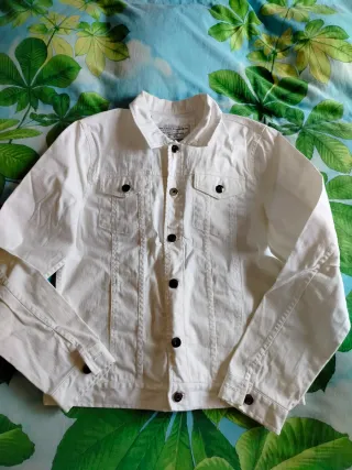 Chaqueta vaquera blanca Zara