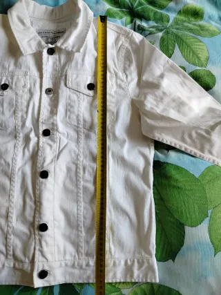 Chaqueta vaquera blanca Zara