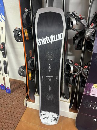 Bataleon Disaster+ 2023 Snowboard wide