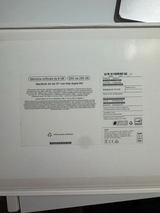 MacBook Air M3 13” - Garanzia attiva