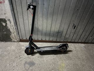 Patinete eléctrico casi nuevo