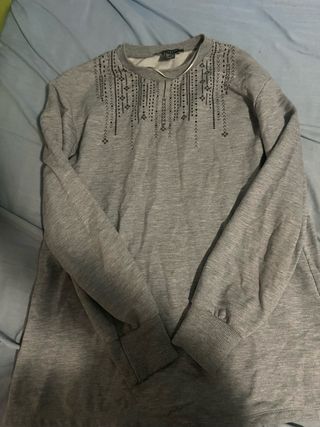 Sudadera gris Primark con estampado