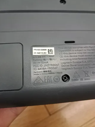 2 Teclados Logitech Inalámbricos Negros