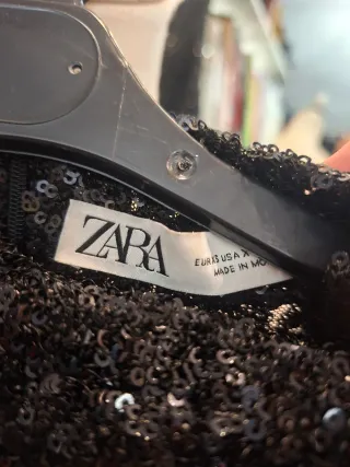 Vestido lentejuelas Zara hombreras Talla XS