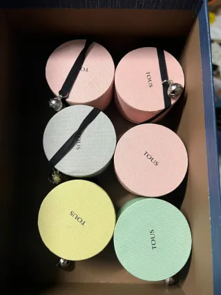 Cajas para joyas Tous (rosa, verde, amarillo)