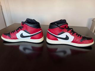 Nike Air Jordan Rojas y Negras