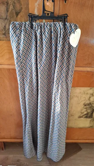 Falda larga cuadros marrón y azul marino