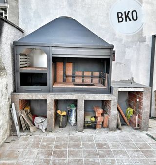 Griglia in metallo per barbecue