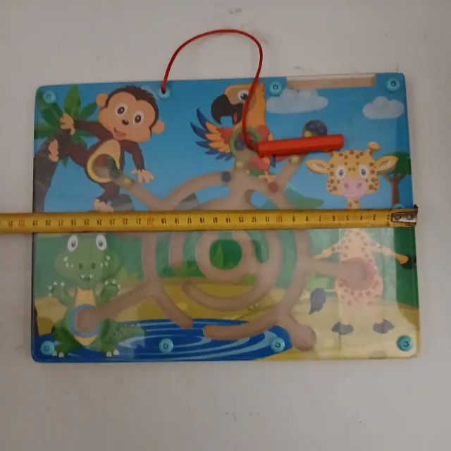 Gioco di labirinto in legno con animali