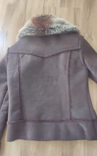 Chaqueta marrón ante sintético