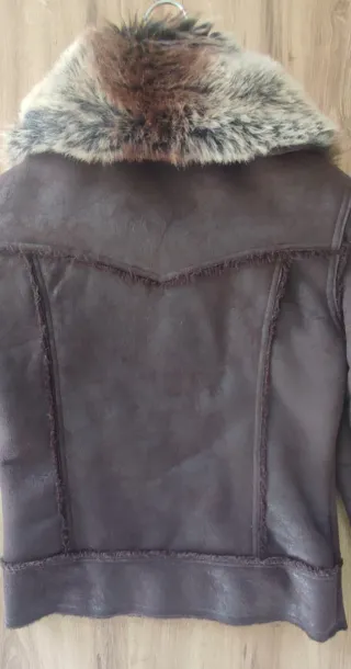 Chaqueta marrón ante sintético
