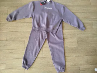 Conjunto chándal Reebok mujer talla M con etiqueta